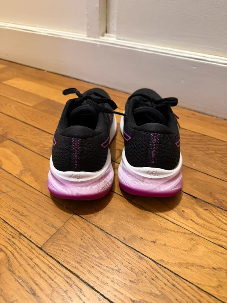 Used Asics FlyteFoam bike — image 4 of 5