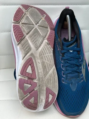 Saucony Guide 17 bike usato — immagine 7 di 7