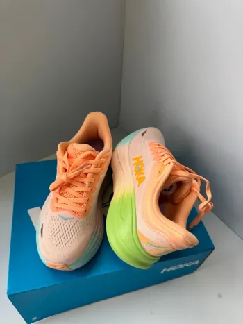 Brugt Hoka Shoes Size 40 Running Shoes
