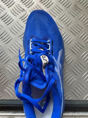 Used Asics Novablast 5 bike — image 8 of 11
