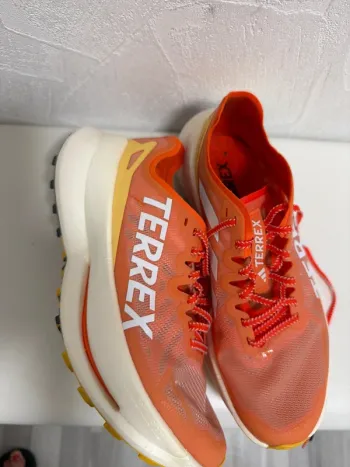Used Orange Speed Ultra Running Shoes
