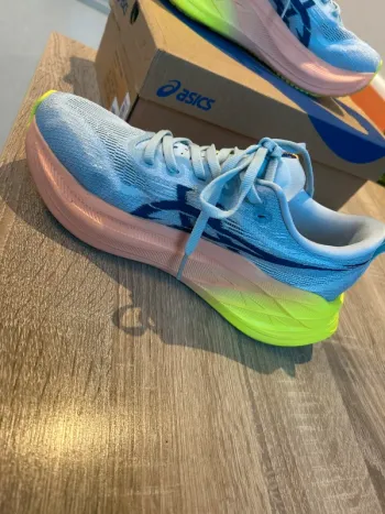 Käytetty Asics Superblast 2 Paris bike — kuva 2 / 8