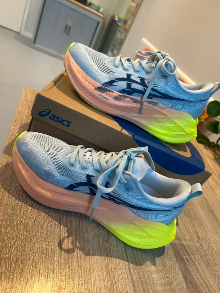 Käytetty Asics Superblast 2 Paris bike — kuva 3 / 8
