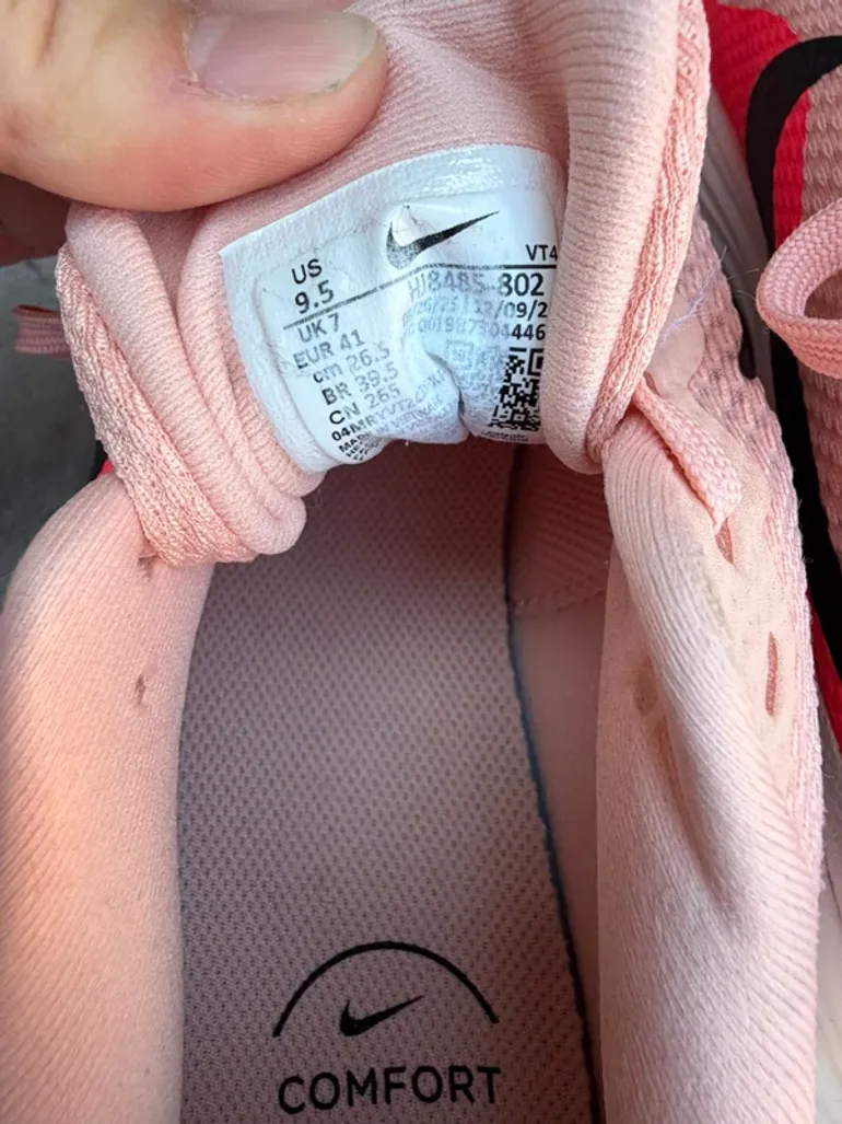 Used Nike Running Shoes bike — image 4 of 4