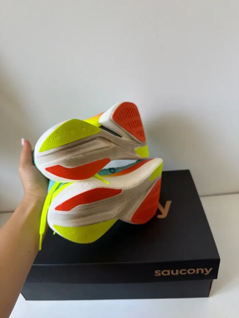 Used Saucony Elite Pro bike — image 6 of 6