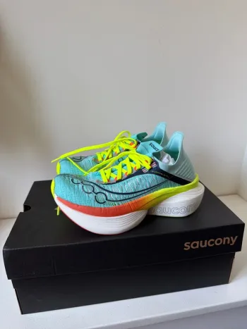 Used Saucony Elite Pro Running Shoes