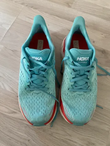 Hoka Clifton 8 bike usato — immagine 5 di 7