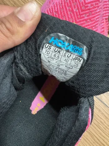 Rose HOKA Running Shoes Femme bike d'occasion — image 8 sur 8