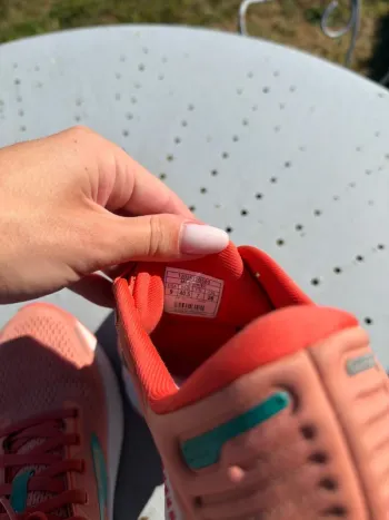 Used Orange Brooks Sportschuhe bike — image 7 of 7
