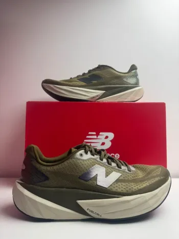 Brugt New Balance FuelCell Rebel v5 Running Shoes