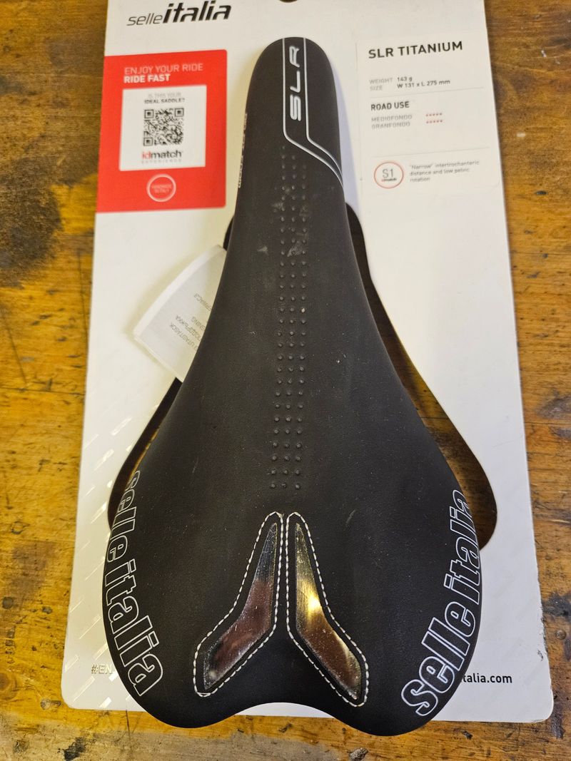 Used Selle Italia SLR Saddles & Seatposts
