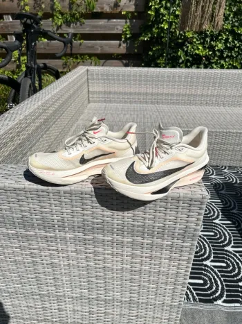Nike Zoom Fly 6 Running Shoes usato