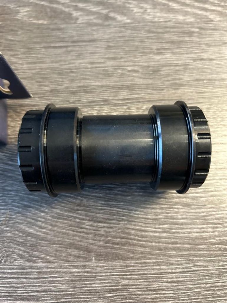 Used BBB Boîtier pédalier  BBO-75 PF30 46mm 24mm compatible 68-73 mm bike — image 5 of 5