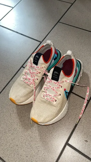Tweedehands Nike React Infinity bike — afbeelding 4 van 5