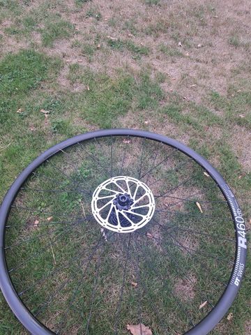 Industry Nine Hydra Wheel bike d'occasion — image 2 sur 3