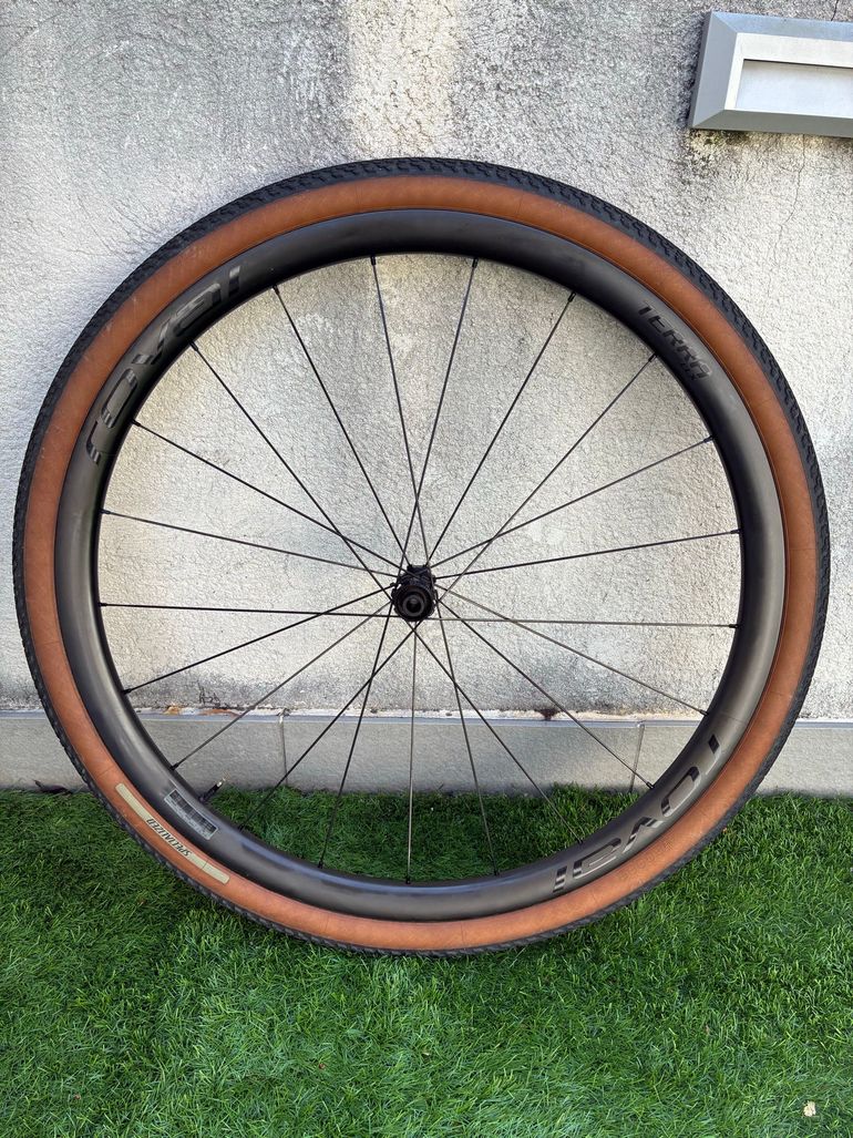 Brugt Roval Terra CLX II Wheels 2025 bike — billede 5 af 8