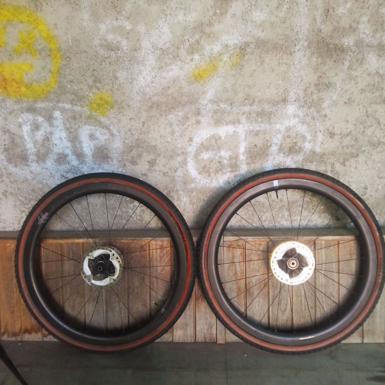 Brugt Fulcrum Wind 42 Wheels 2025 bike — billede 1 af 6