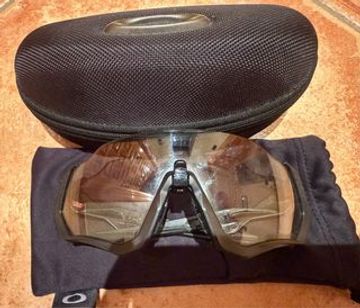Oakley Flight Jacket Cycling Accessories d'occasion