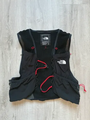 The North Face Summit Run 10L Running Accessories usato