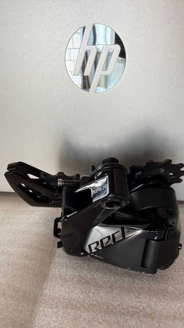 Použité Sram RED XPLR eTap AXS D1 Rear Derailleur Drivetrain & Pedals