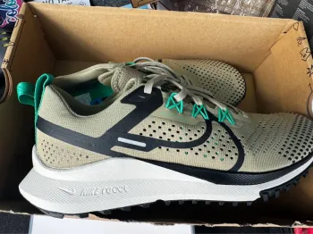 Pegasus Nike React Trail 4 2026 bike d'occasion — image 2 sur 13