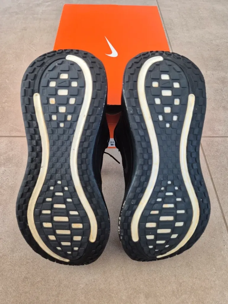 Nike Vomero Plus bike usato — immagine 8 di 13