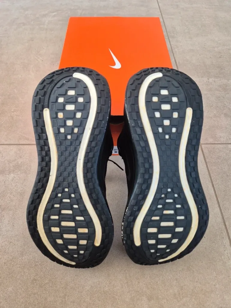 Nike Vomero Plus bike usato — immagine 6 di 13