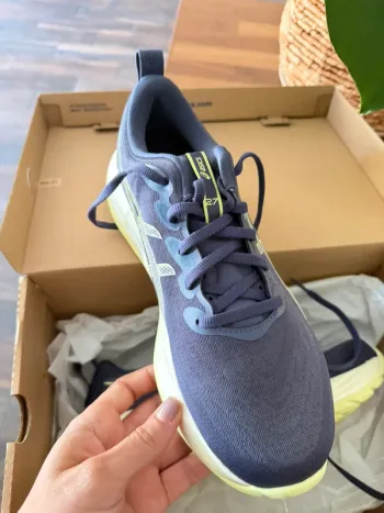 Asics Gel-Cumulus 27 bike usato — immagine 4 di 7