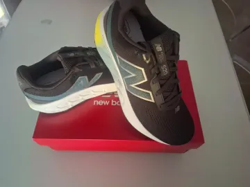 Tweedehands New Balance 520 Fresh Foam Running Shoes