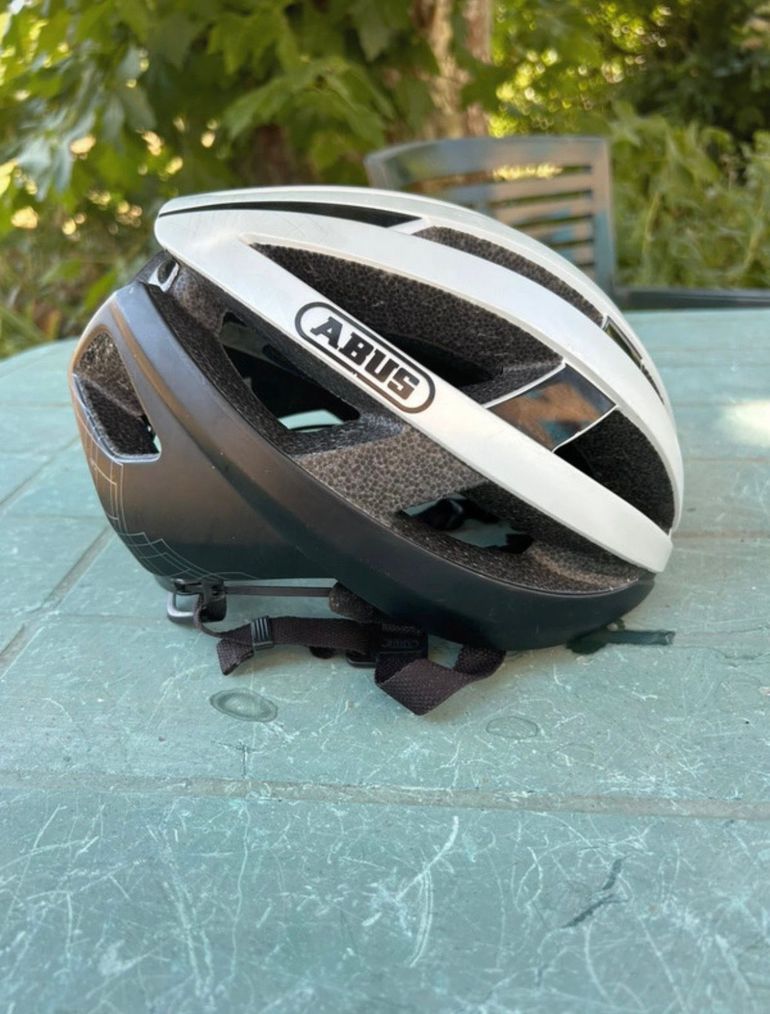 Used ABUS Casque Helmet bike — image 2 of 5