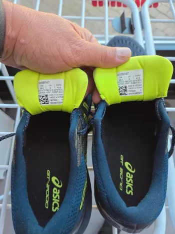 Used Asics GT-2000 bike — image 10 of 15