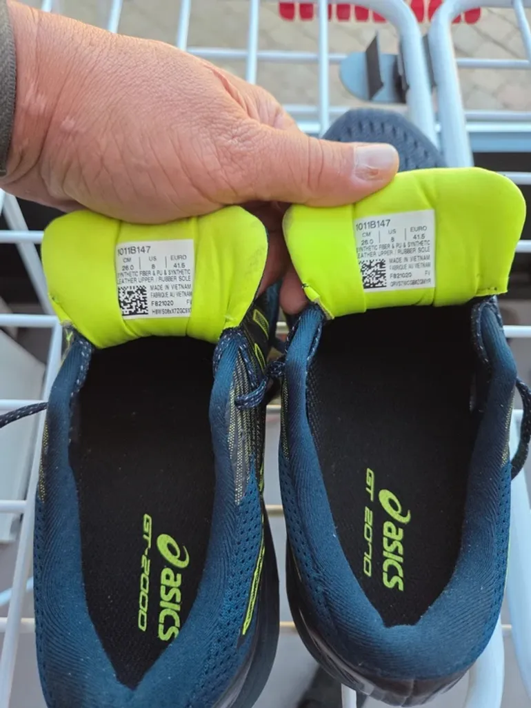 Used Asics GT-2000 bike — image 10 of 15