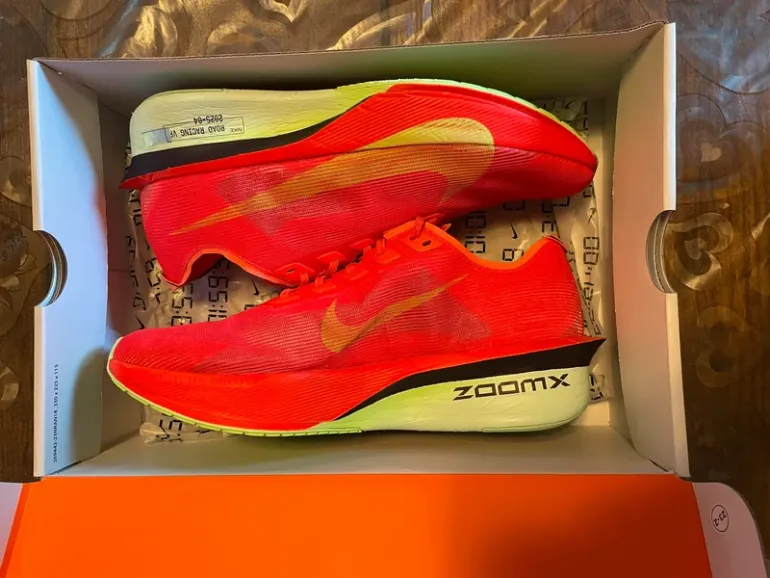 Used Nike Vaporfly 4 bike — image 5 of 5