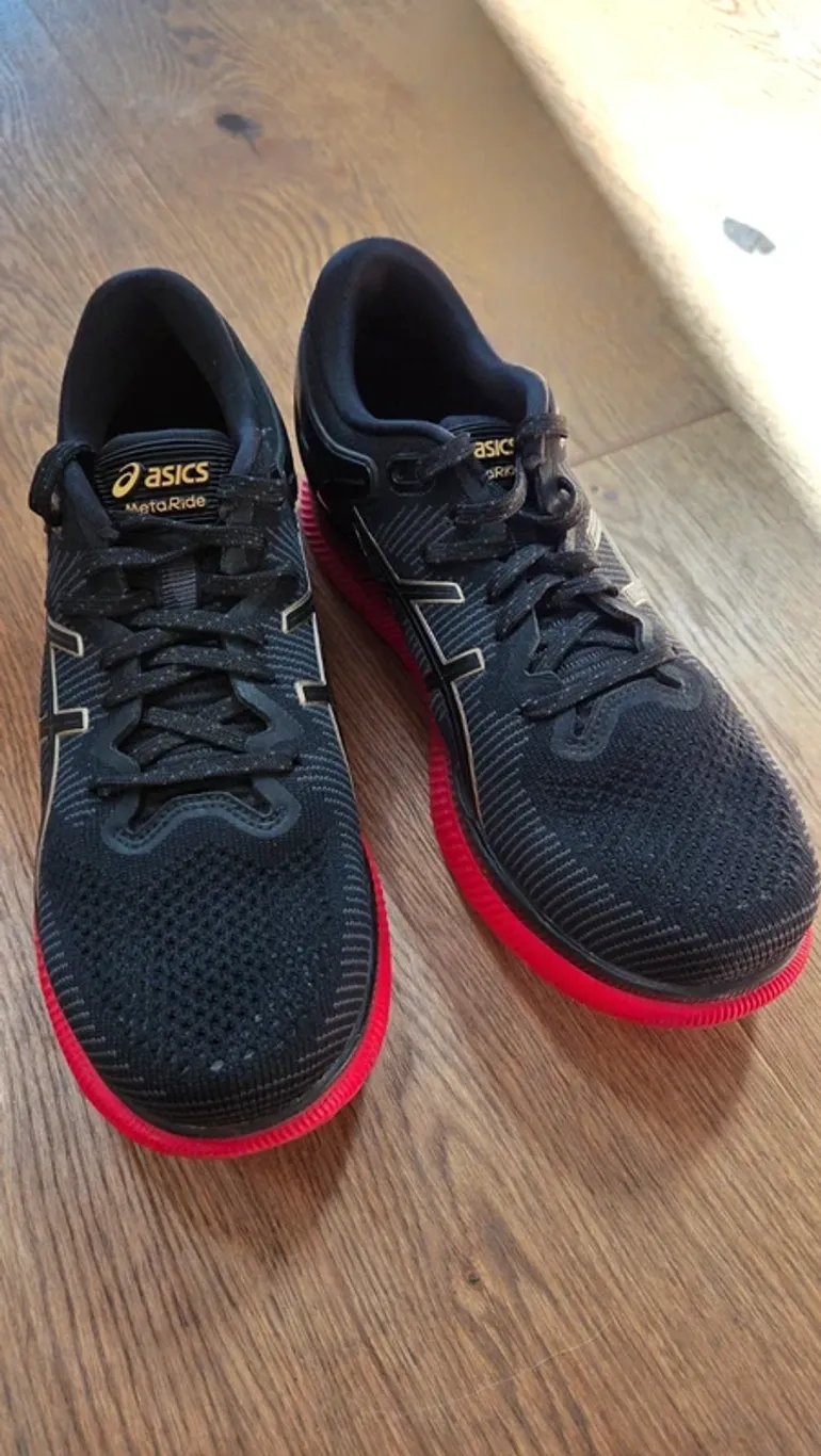 Used Asics MetaRide bike — image 5 of 5