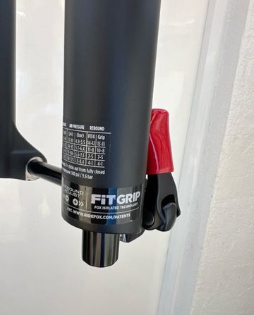 Używany Fox 38 Float 2025 bike — zdjęcie 4 z 4