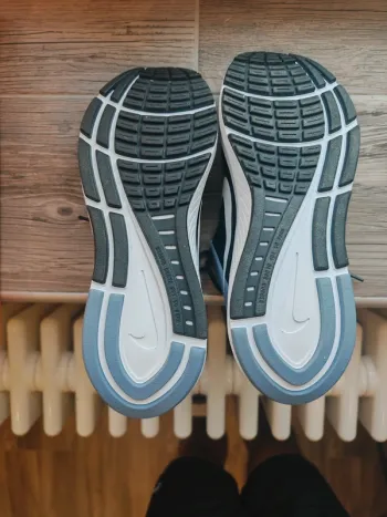 Nike Air Zoom Structure 24 bike usato — immagine 3 di 5