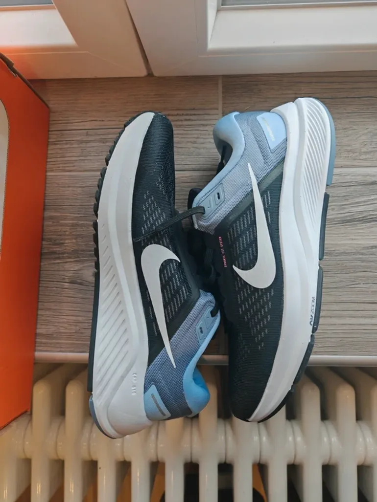 Nike Air Zoom Structure 24 bike usato — immagine 4 di 5