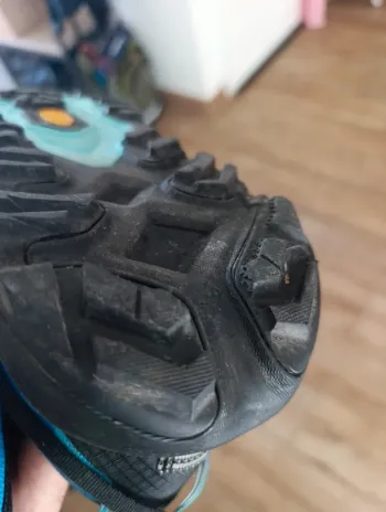 Used Hoka Mafate 5 bike — image 3 of 7