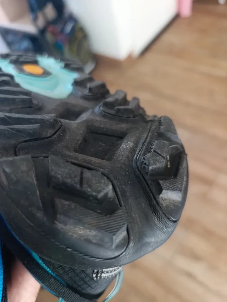 Used Hoka Mafate 5 bike — image 3 of 7