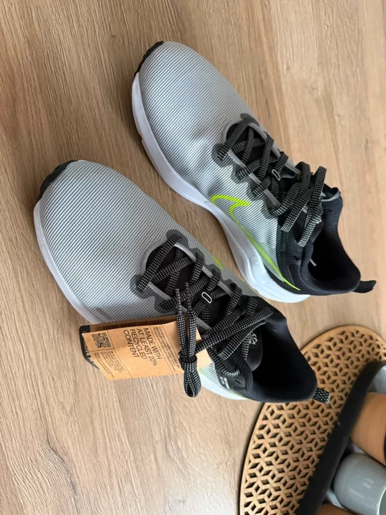Nike Running shoes bike usato — immagine 3 di 7