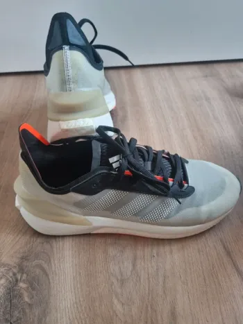 Used Adidas Avryn bike — image 2 of 5
