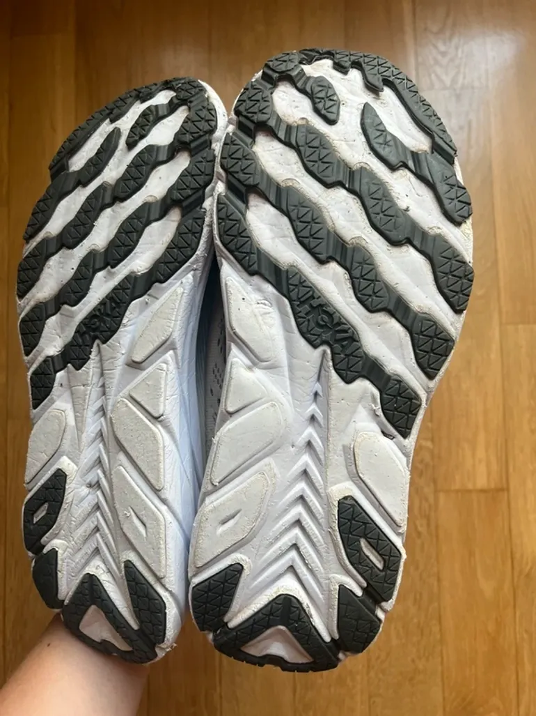 Used Hoka Clifton 8 bike — image 11 of 14