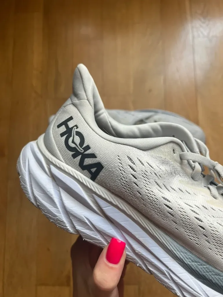 Used Hoka Clifton 8 bike — image 12 of 14
