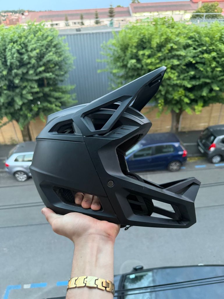 Tweedehands Fox Proframe Helmet 2023 bike — afbeelding 2 van 7