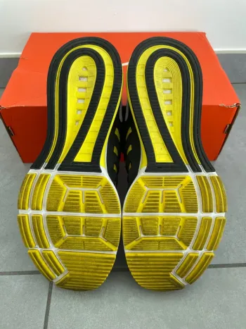 Nike Air Zoom Vomero bike usato — immagine 7 di 9