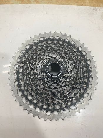 Tweedehands Sram XG-1295 10-50T Drivetrain & Pedals