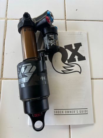 Tweedehands Fox X2 Factory Air Shock 2024 Rear Suspension