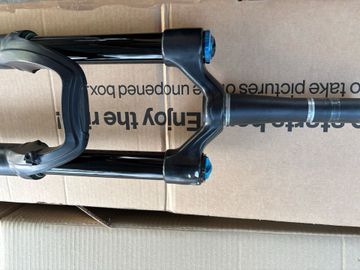Używany Fox 36 Factory 2021 bike — zdjęcie 5 z 8
