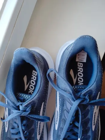 Used Brooks Ghost 17 bike — image 5 of 7