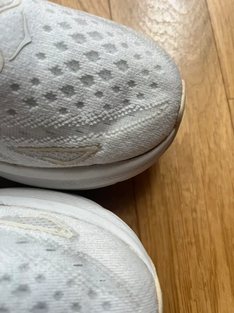 Used Hoka Clifton 9 bike — image 14 of 15